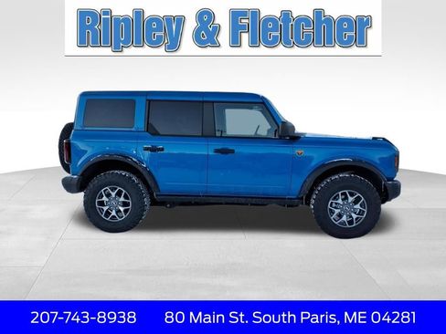 Used 2025 Ford Bronco Badlands image 4