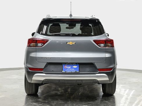 Used 2024 Chevrolet TrailBlazer LT w/ LT Cold Weather Package FWD image 5