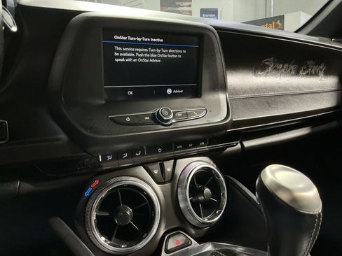 Used 2019 Chevrolet Camaro LT image 28