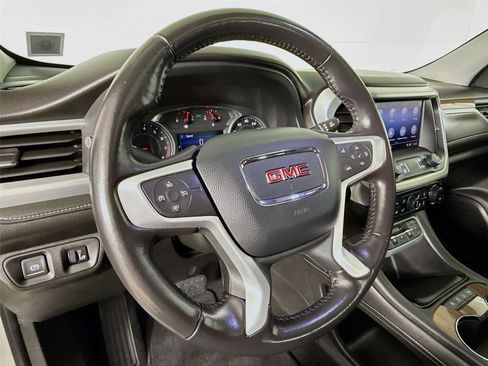 Used 2020 GMC Acadia SLE w/ Driver Convenience Package image 12