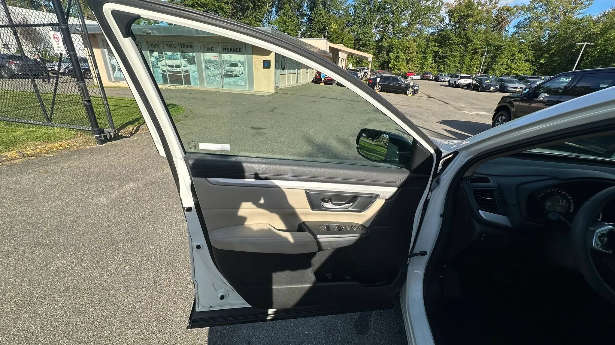 Used 2018 Honda CR-V LX image 25