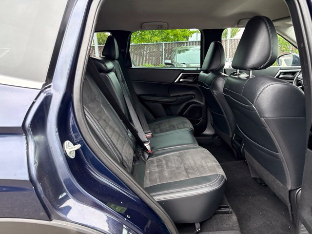 Used 2023 Mitsubishi Outlander SE AWD/4WD image 10