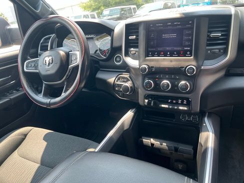 Used 2020 RAM 1500 Big Horn AWD/4WD image 24