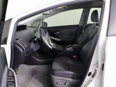 Used 2013 Toyota Prius Four w/ Deluxe Solar Roof Pkg image 8