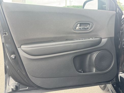 Used 2019 Honda HR-V Sport image 15