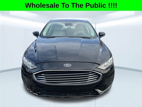 Used 2019 Ford Fusion SEL image 2