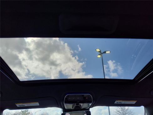 Certified 2024 Mercedes-Benz C 300 Sedan image 20