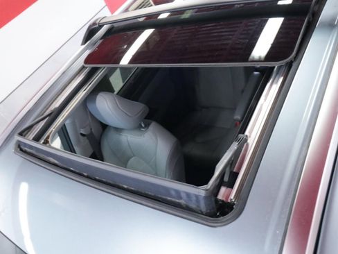 Used 2023 Toyota Highlander Platinum image 14