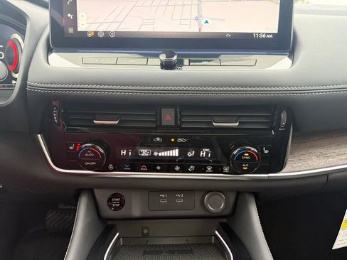 New 2026 Nissan Rogue Platinum image 33