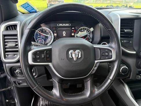 Used 2022 RAM 1500 Big Horn w/ Night Edition AWD/4WD image 34