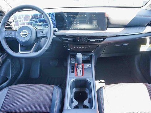 New 2026 Nissan Kicks SR image 13