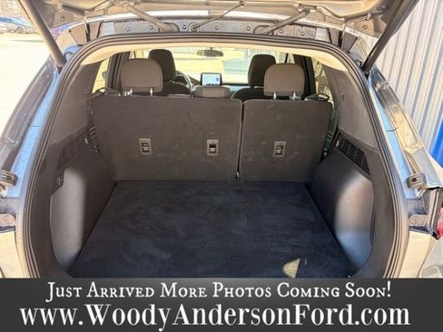 Used 2023 Ford Escape Active image 6