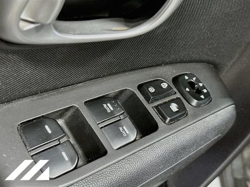 Used 2014 Kia Soul FWD image 17