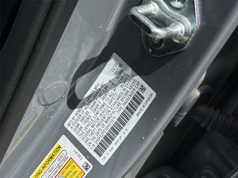 Used 2025 Honda Civic Sport image 32
