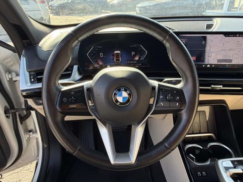 Used 2025 BMW X2 xDrive28i AWD/4WD image 17