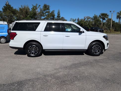 Certified 2024 Ford Expedition Max XLT image 2
