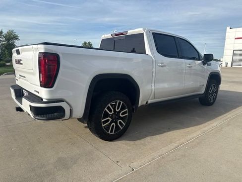 Used 2022 GMC Sierra 1500 AT4 w/ AT4 Preferred Package AWD/4WD image 5
