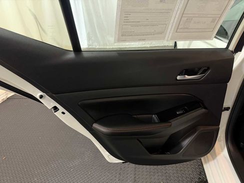 Used 2024 Nissan Altima 2.5 SR image 23