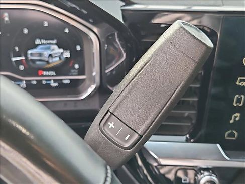 Used 2023 GMC Sierra 1500 Elevation image 12