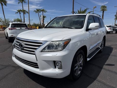 Used 2014 Lexus LX 570 4WD w/ Luxury Package image 8