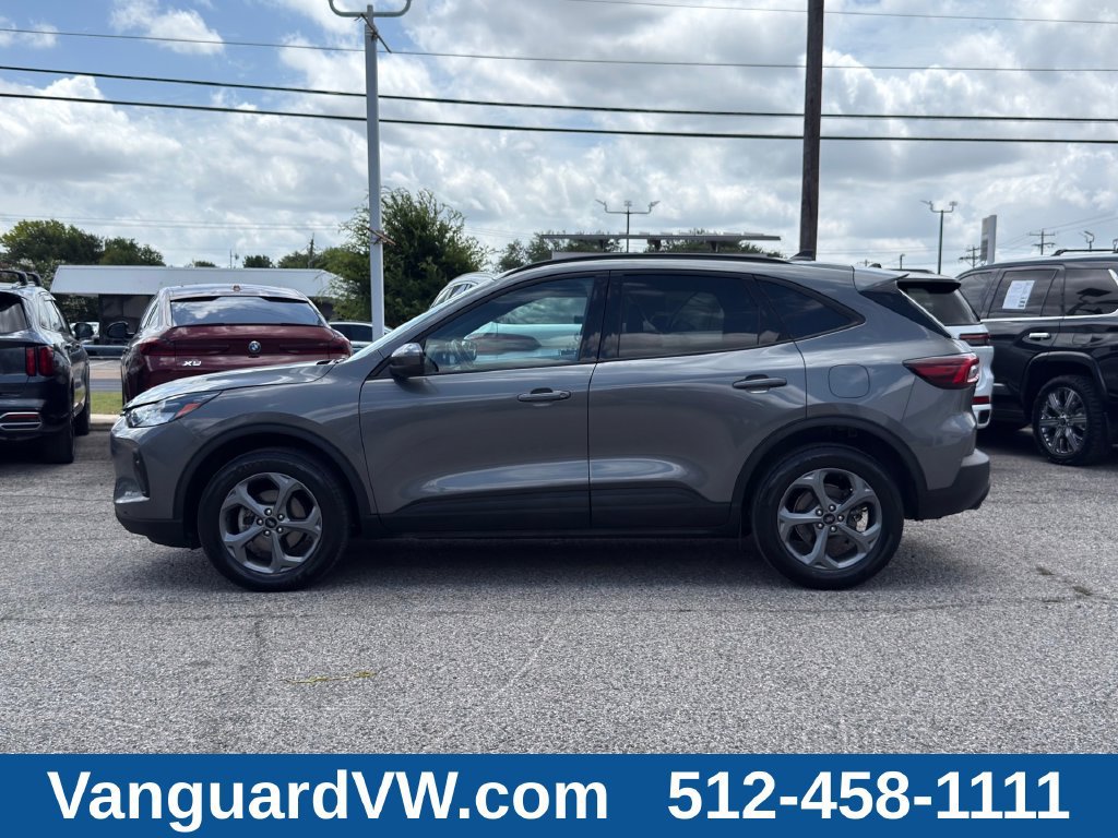 Used 2025 Ford Escape ST-Line Select AWD/4WD image 5
