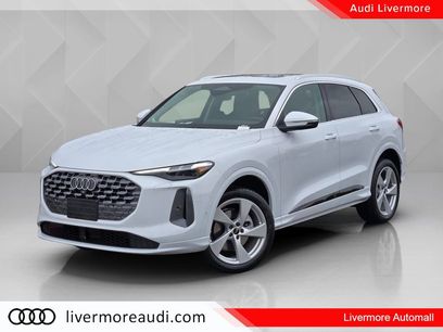 New 2025 Audi Q5 Premium Plus