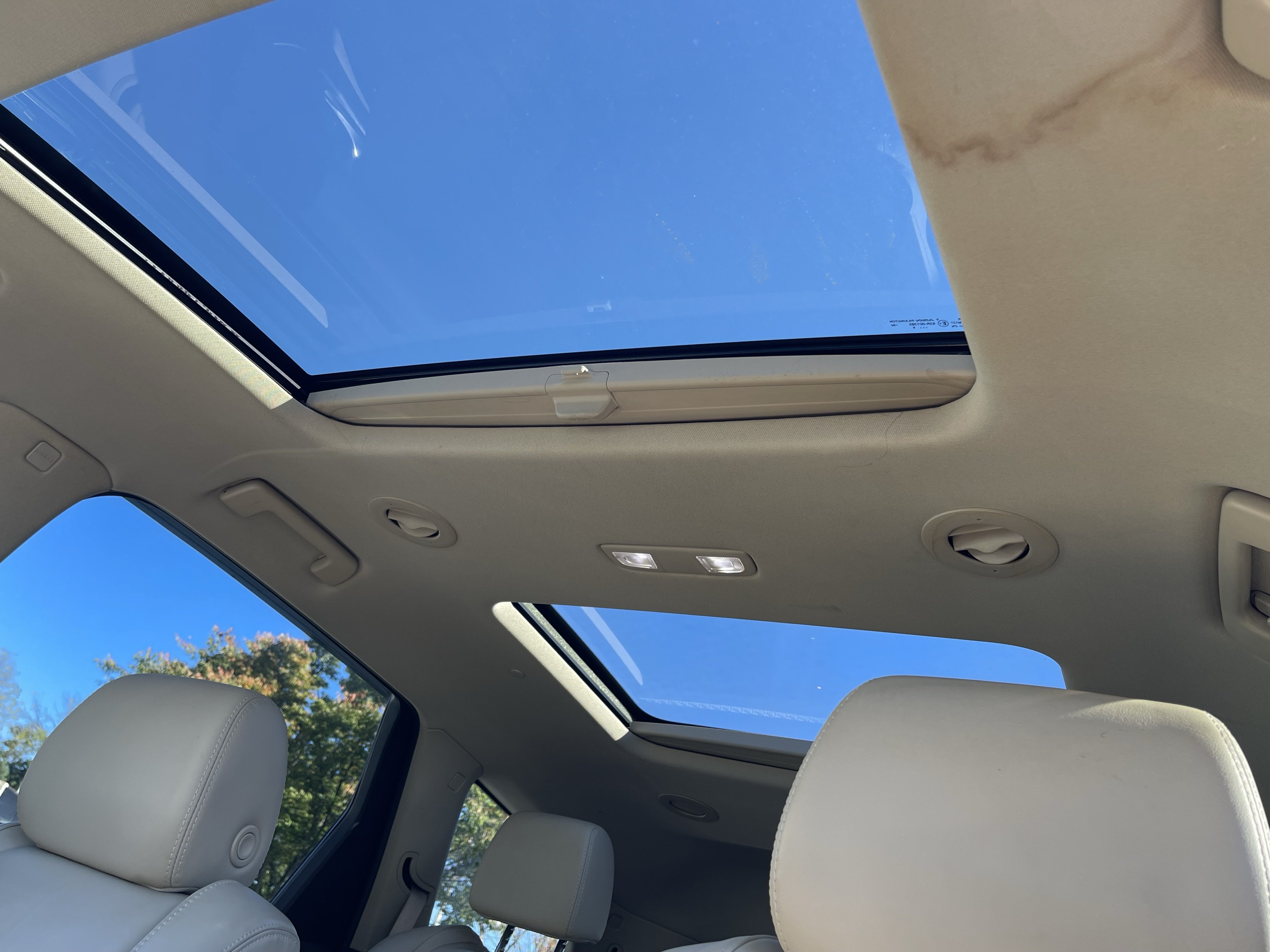 Used 2019 Buick Enclave Essence AWD/4WD image 9