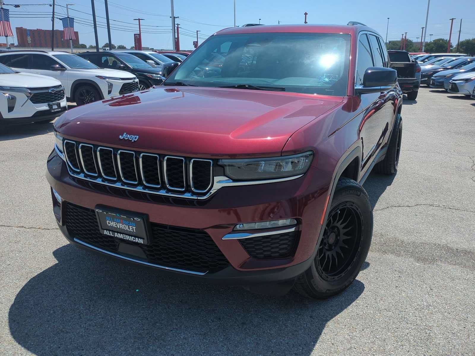 Used 2023 Jeep Grand Cherokee Limited RWD image 1