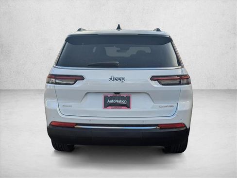 New 2025 Jeep Grand Cherokee L Limited w/ Trailer Tow Package image 7