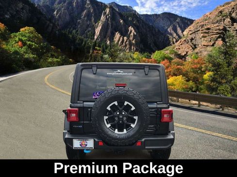 Used 2024 Jeep Wrangler Unlimited Rubicon 4xe image 5