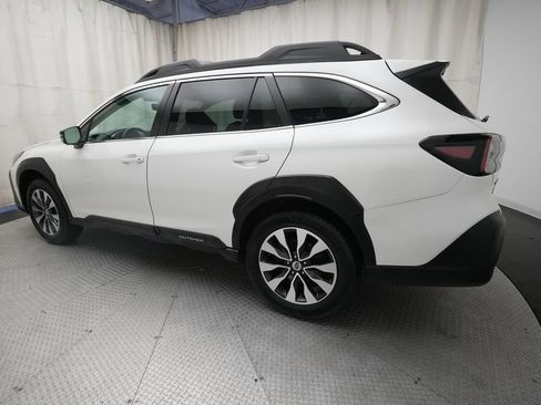 Used 2023 Subaru Outback Limited AWD/4WD image 35