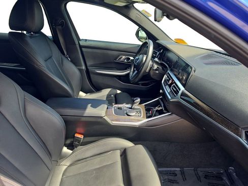 Used 2022 BMW 330i Sedan w/ M Sport Package RWD image 15