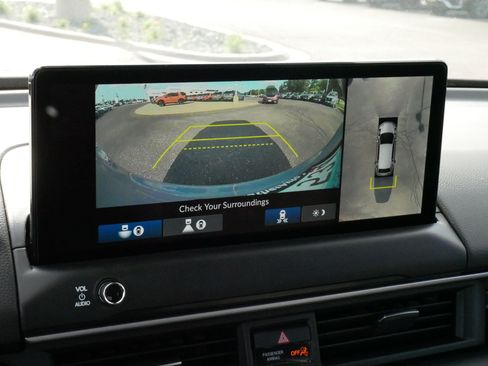 Certified 2026 Honda Pilot Touring image 31