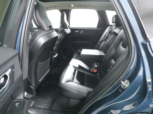 Used 2023 Volvo XC60 B5 Core w/ Climate Package AWD/4WD image 25