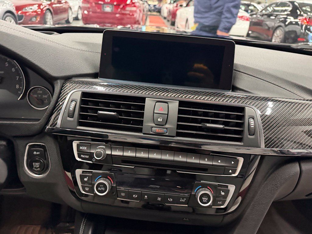 Used 2018 BMW M3 RWD image 36