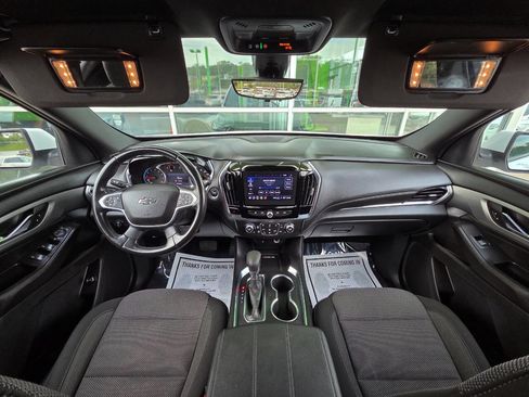 Used 2022 Chevrolet Traverse LT w/ Midnight/Sport Edition image 23