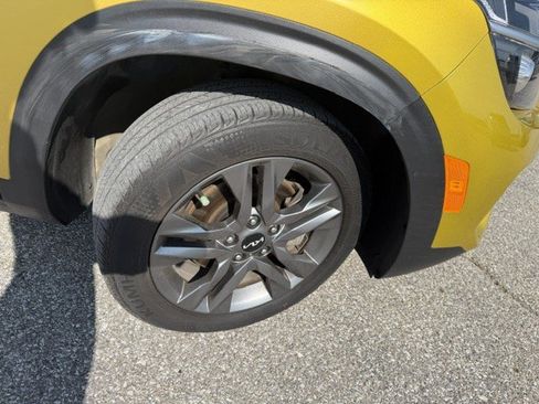 Used 2022 Kia Seltos S AWD/4WD image 37