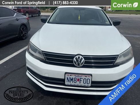 Used 2015 Volkswagen Jetta S image 2