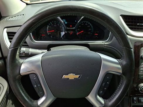 Used 2017 Chevrolet Traverse LT w/ Style and Technology Package AWD/4WD image 20