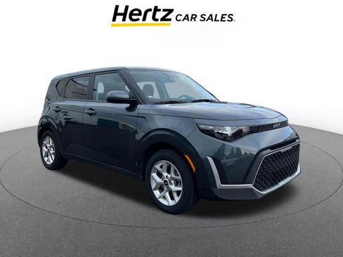Used 2025 Kia Soul LX w/ LX Technology Package image 1