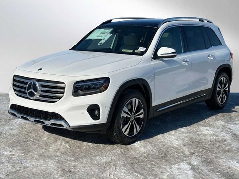 New 2026 Mercedes-Benz GLB 250 4MATIC image 7