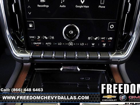 New 2026 GMC Yukon Denali w/ Sun & Power Step Package AWD/4WD image 23