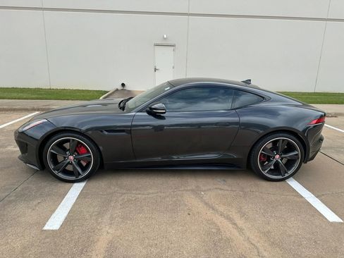 Used 2015 Jaguar F-TYPE R RWD image 2