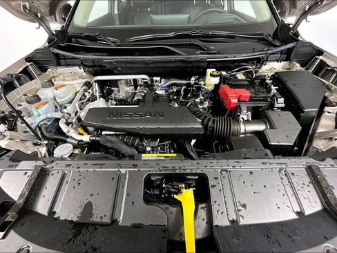 Used 2026 Nissan Rogue Platinum w/ Platinum Premium Package AWD/4WD image 9