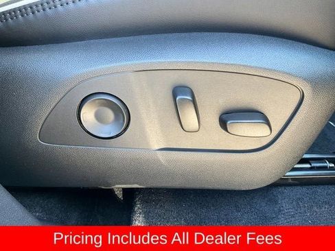 New 2026 GMC Acadia Denali w/ Super Cruise Package FWD image 20