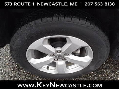 Used 2021 Jeep Compass Latitude image 9