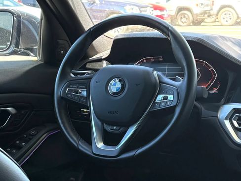 Used 2021 BMW 330i xDrive Sedan w/ Premium Package AWD/4WD image 22