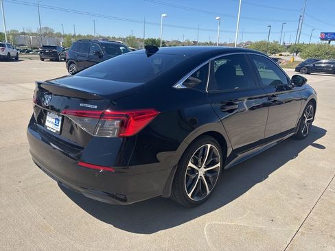 Used 2024 Honda Civic Touring image 5