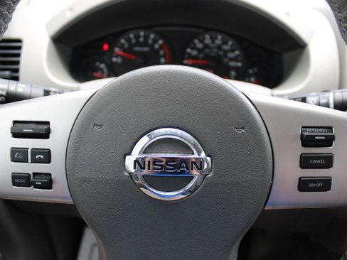 Used 2018 Nissan Frontier SV w/ Value Truck Package RWD image 27
