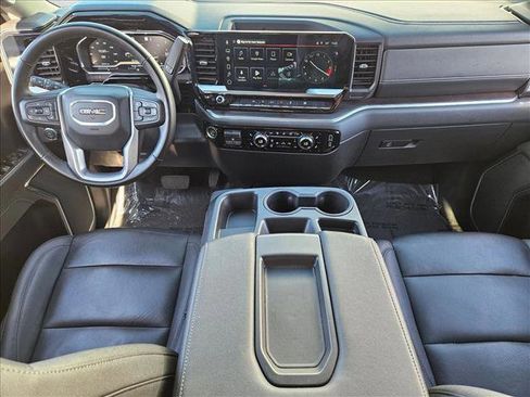 Used 2025 GMC Sierra 1500 SLT image 16